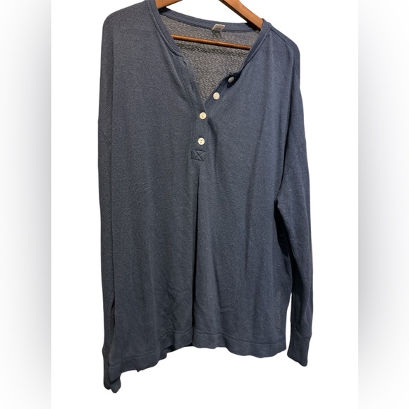 Old Navy Other - OLD NAVY oversized crepe blue men’s shirt/ size XL